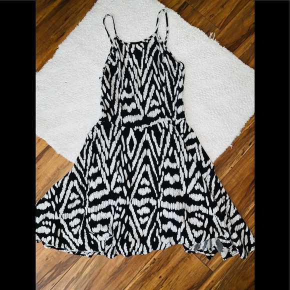 Aeropostale Beautiful pattern racerback sundress - Picture 11 of 11